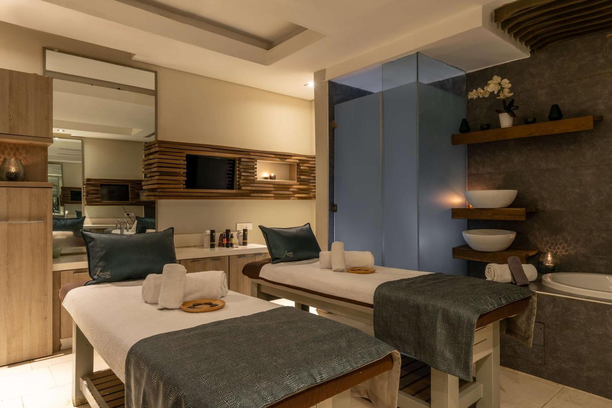 Radisson Blu Lagos Ikeja Экстерьер фото