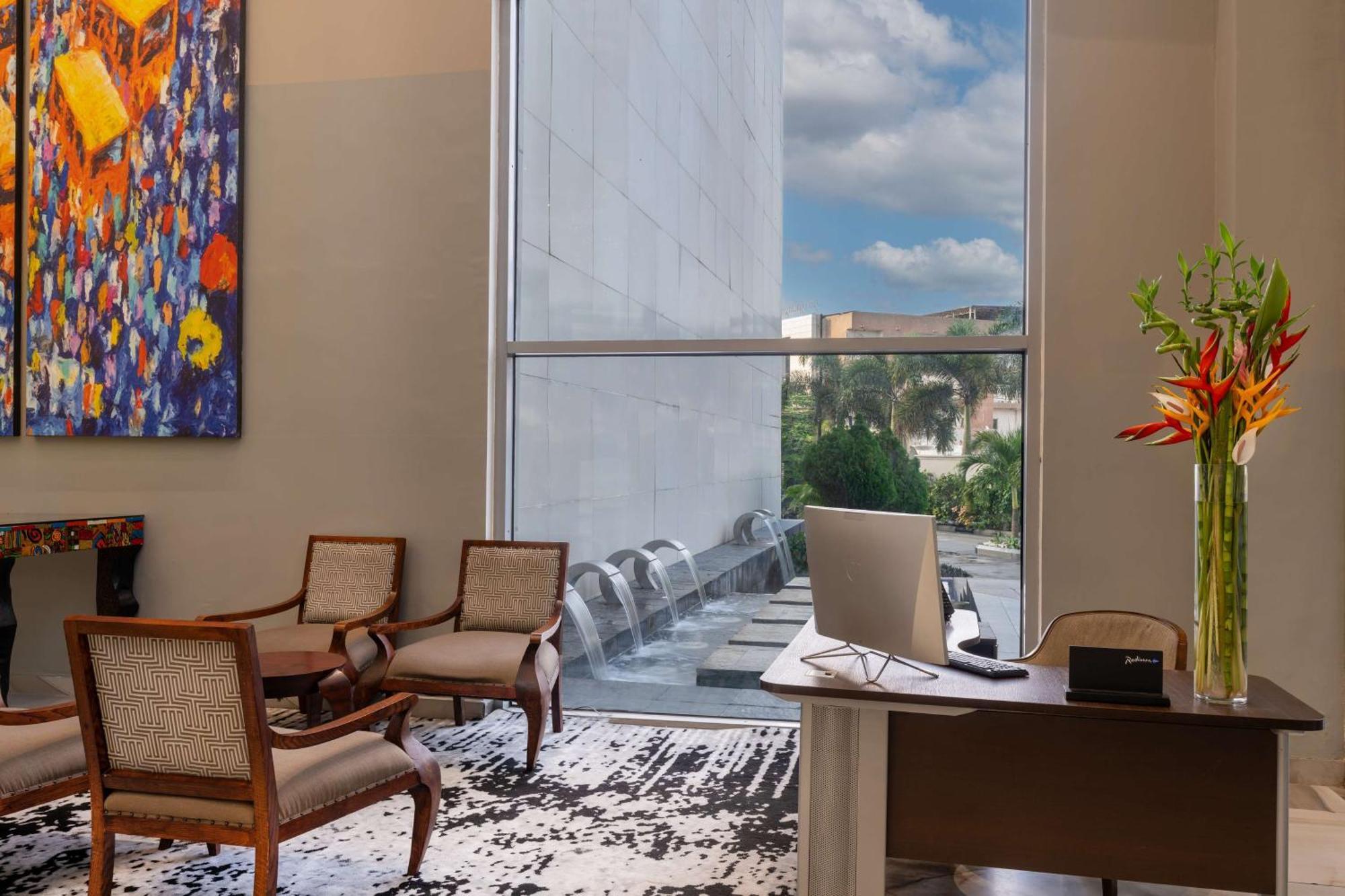 Radisson Blu Lagos Ikeja Экстерьер фото