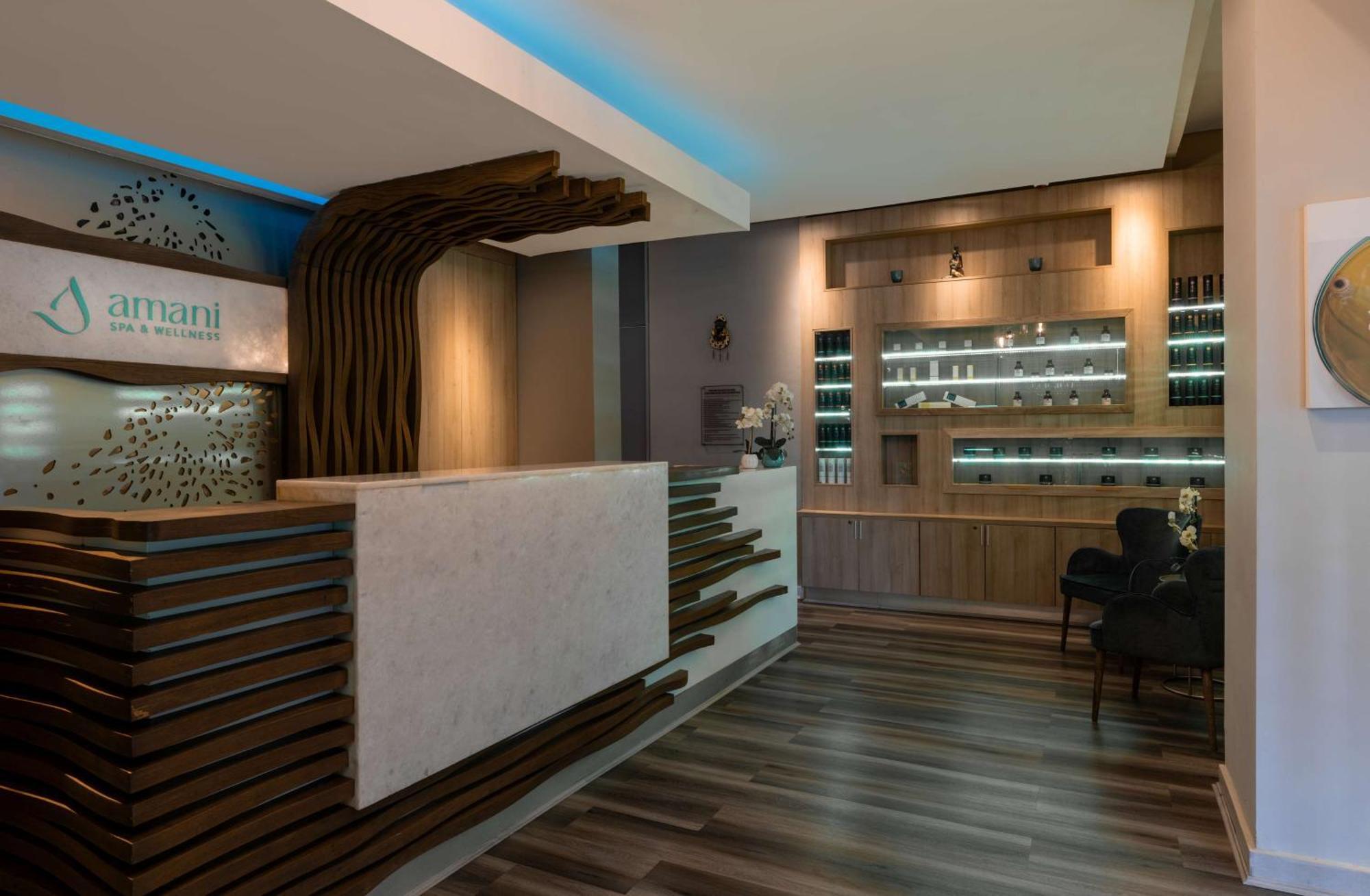 Radisson Blu Lagos Ikeja Экстерьер фото