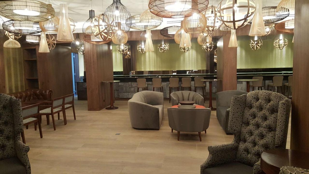 Radisson Blu Lagos Ikeja Экстерьер фото